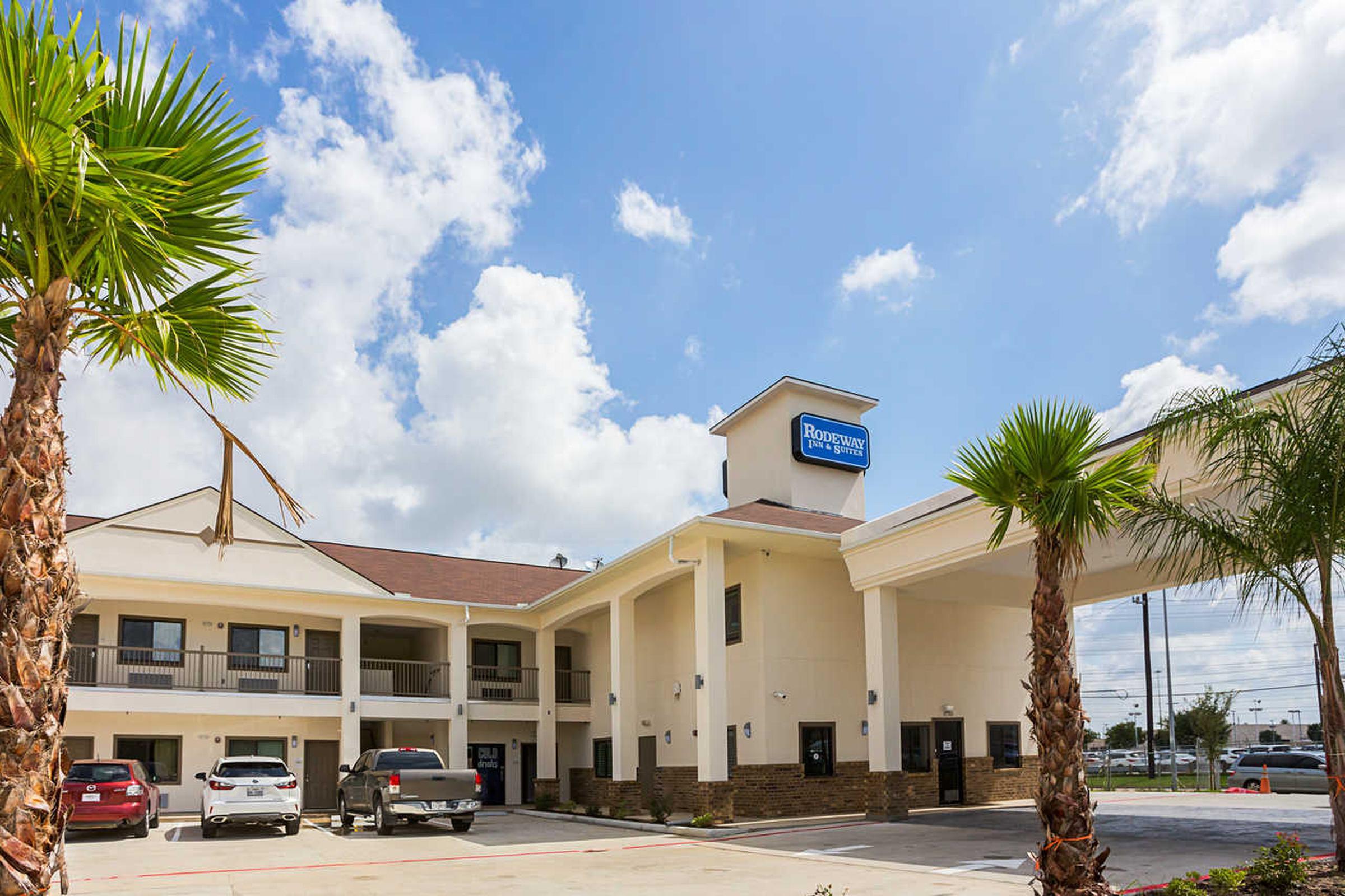 קלארקסוויל Rodeway Inn & Suites מראה חיצוני תמונה