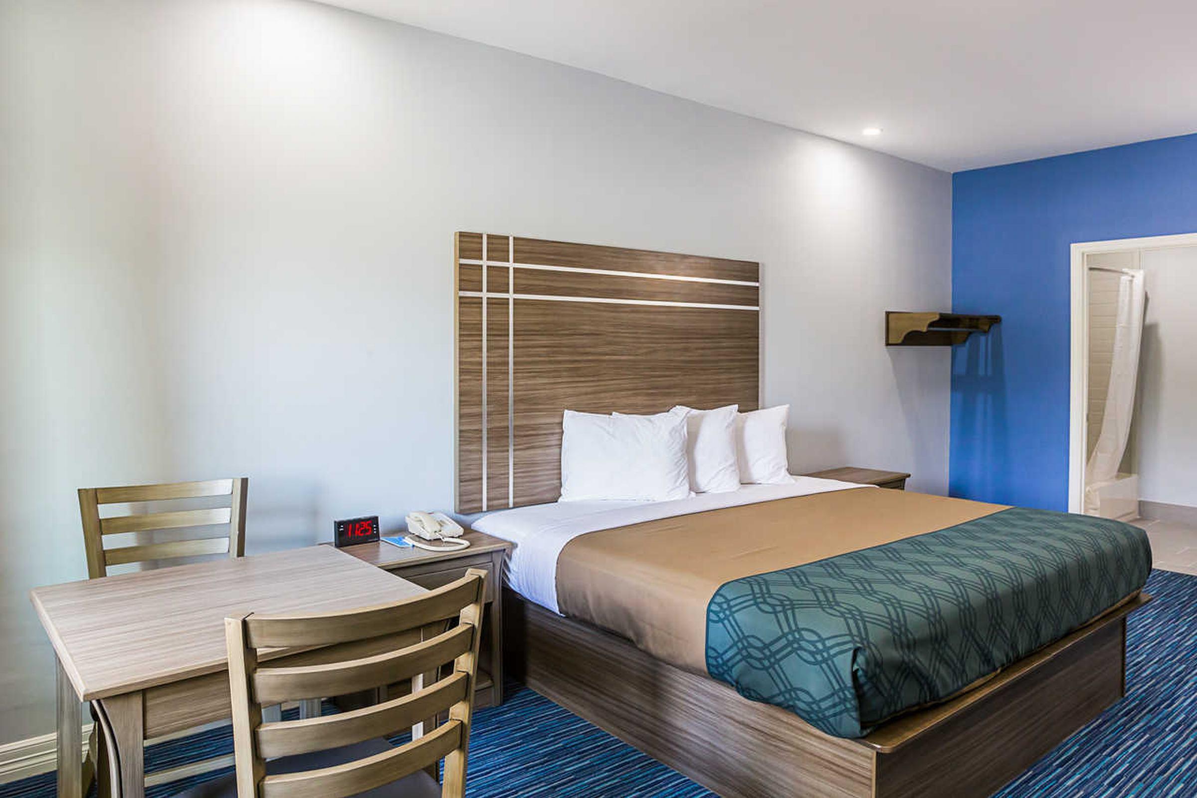 קלארקסוויל Rodeway Inn & Suites מראה חיצוני תמונה