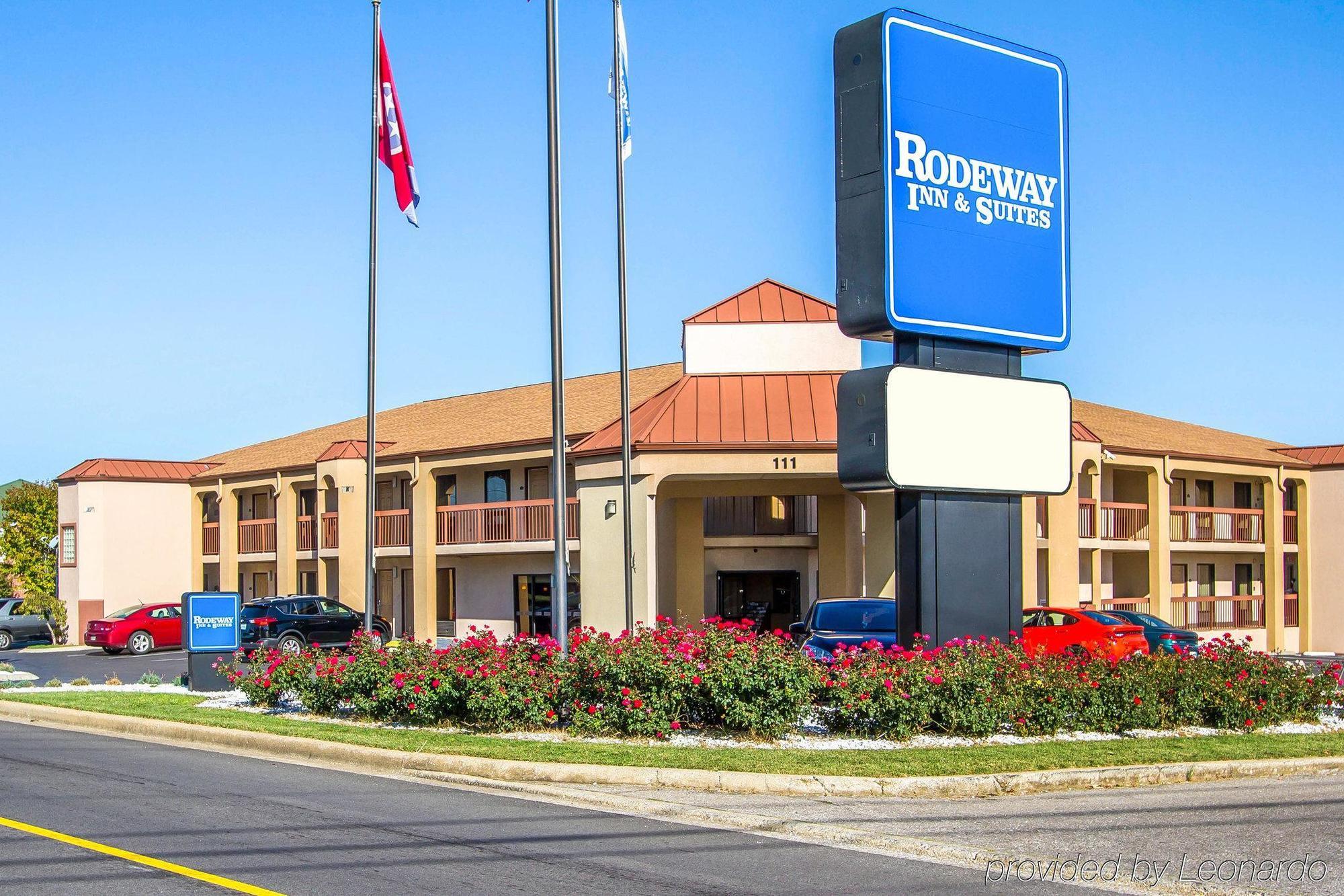 קלארקסוויל Rodeway Inn & Suites מראה חיצוני תמונה